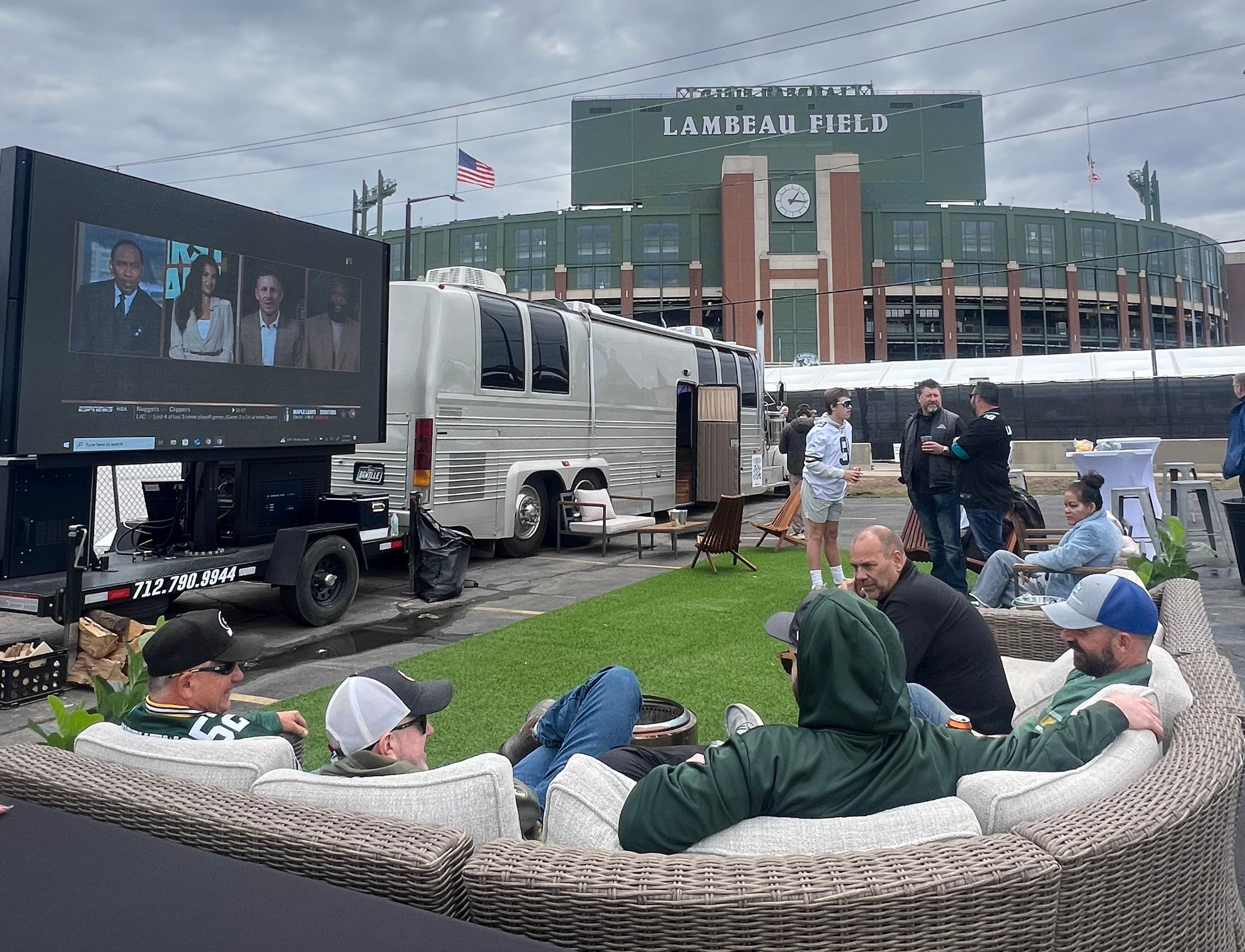 Tailgating at the Lombardi Time Square lot